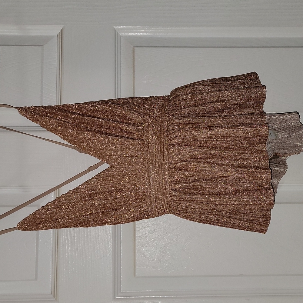 Rose gold top